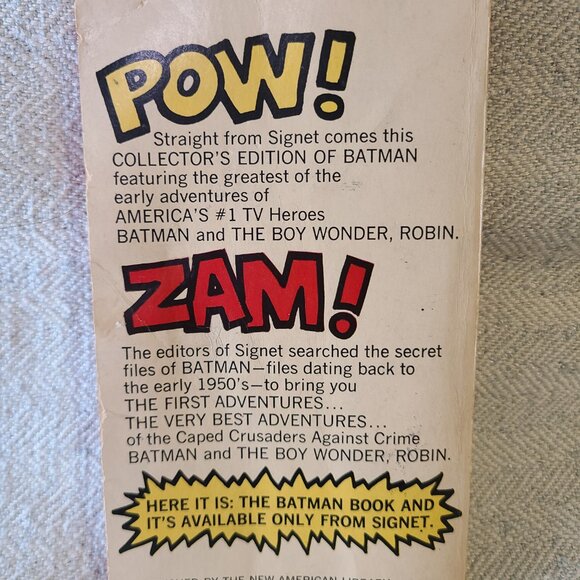 VINTAGE 1966 COMIC PAPERBACK BOOK BATMAN -A Signet Book Original - Picture 2 of 13